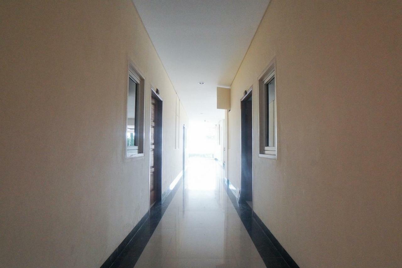 เรดดอร์ซ พลัส เนียร์ กรีน ปรามุกา สแควร์ มอลล์ Hotel จาการ์ตา ภายนอก รูปภาพ